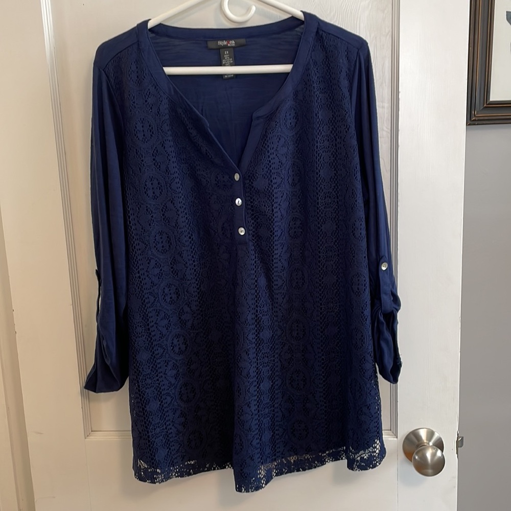 Style & Co navy top with lace front